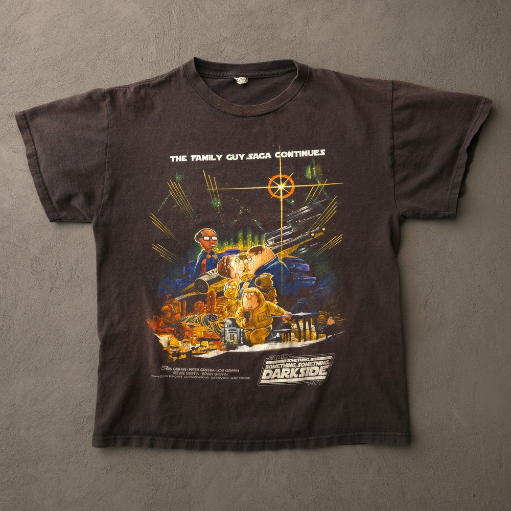 Vintage 2010s Family Guy Dark Side Star Wars T-shirt S Black Delta
